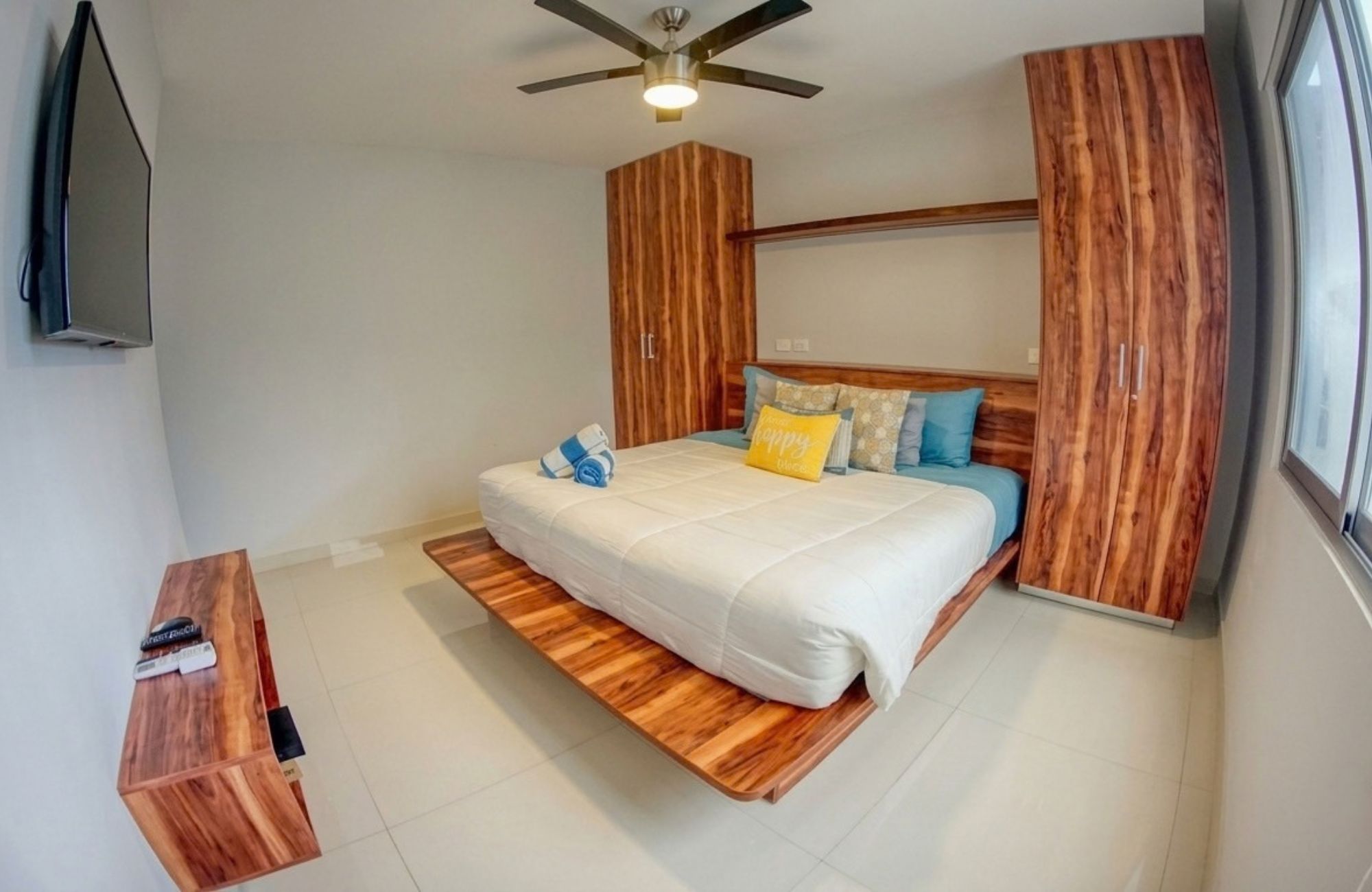 250m Condo&nbsp; from the Beach, Immediate Delivery, For Sale, Playa del Carmen