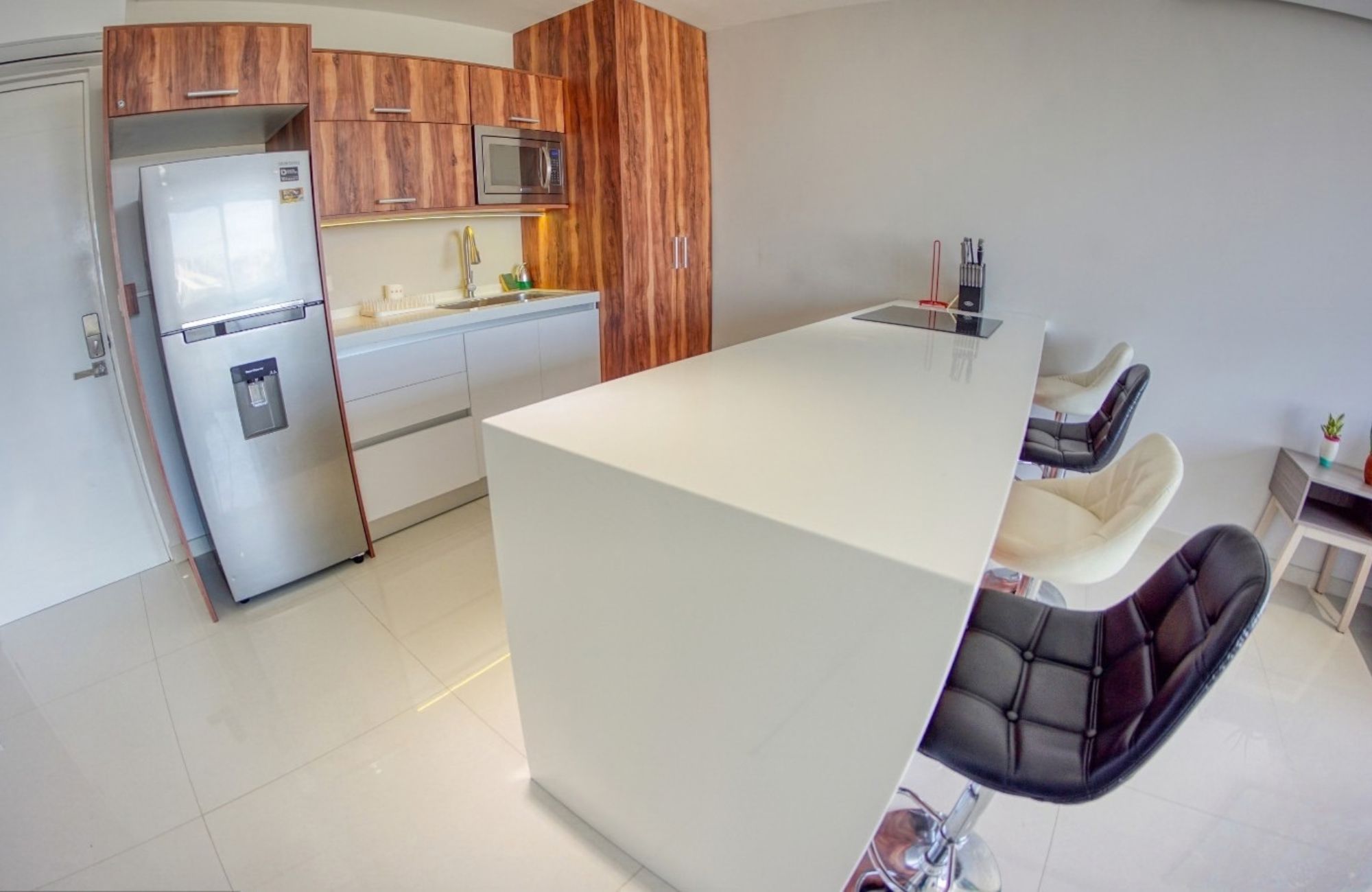 250m Condo&nbsp; from the Beach, Immediate Delivery, For Sale, Playa del Carmen
