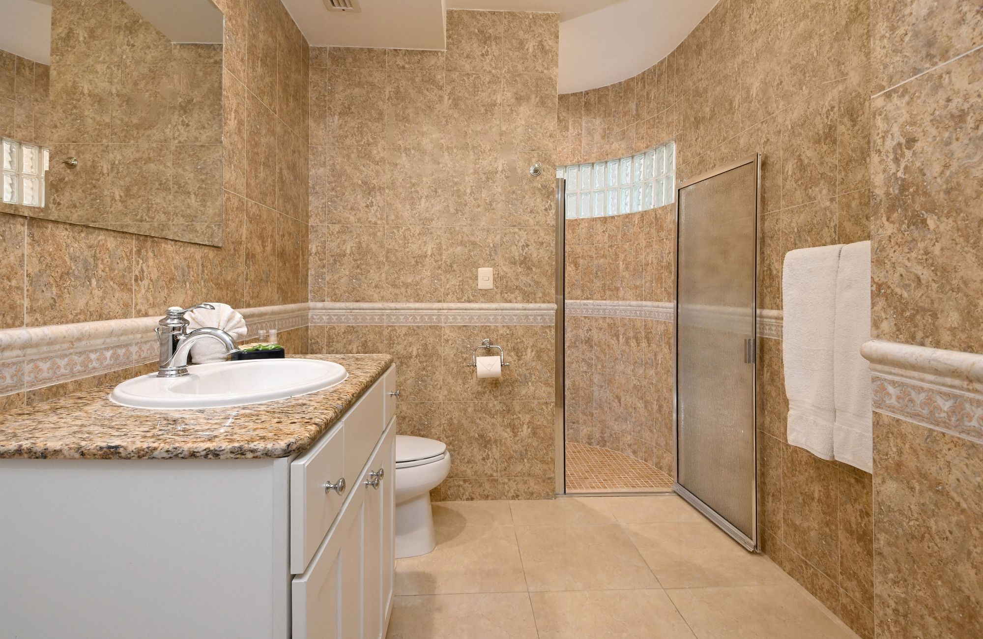 Ocean View Condo for Sale at The Landmark, Zona Hotelera Sur, Cozumel