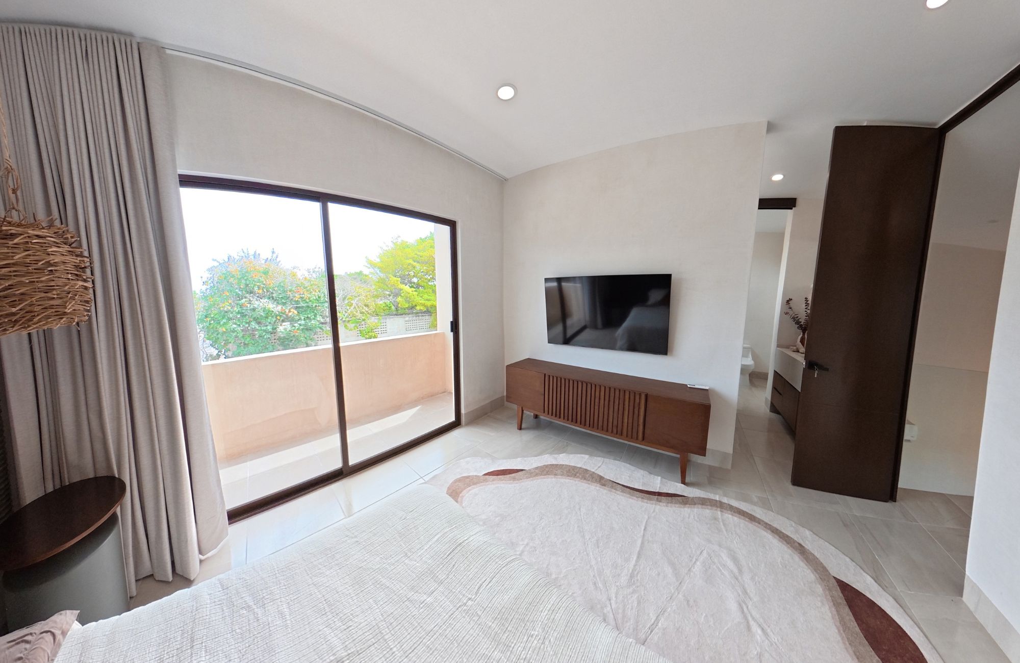 House with Private Pool, Two-Story, for Sale in Temoz&oacute;n Norte, M&eacute;rida