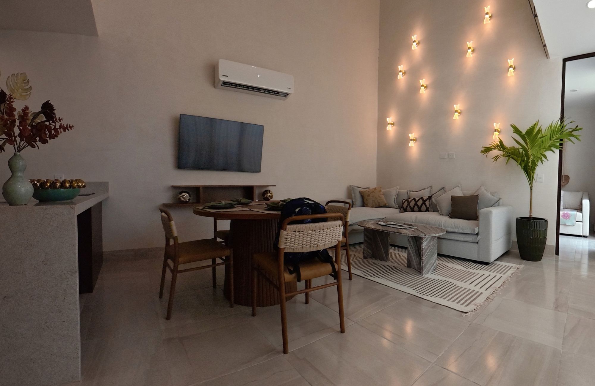 House with Private Pool, Two-Story, for Sale in Temoz&oacute;n Norte, M&eacute;rida