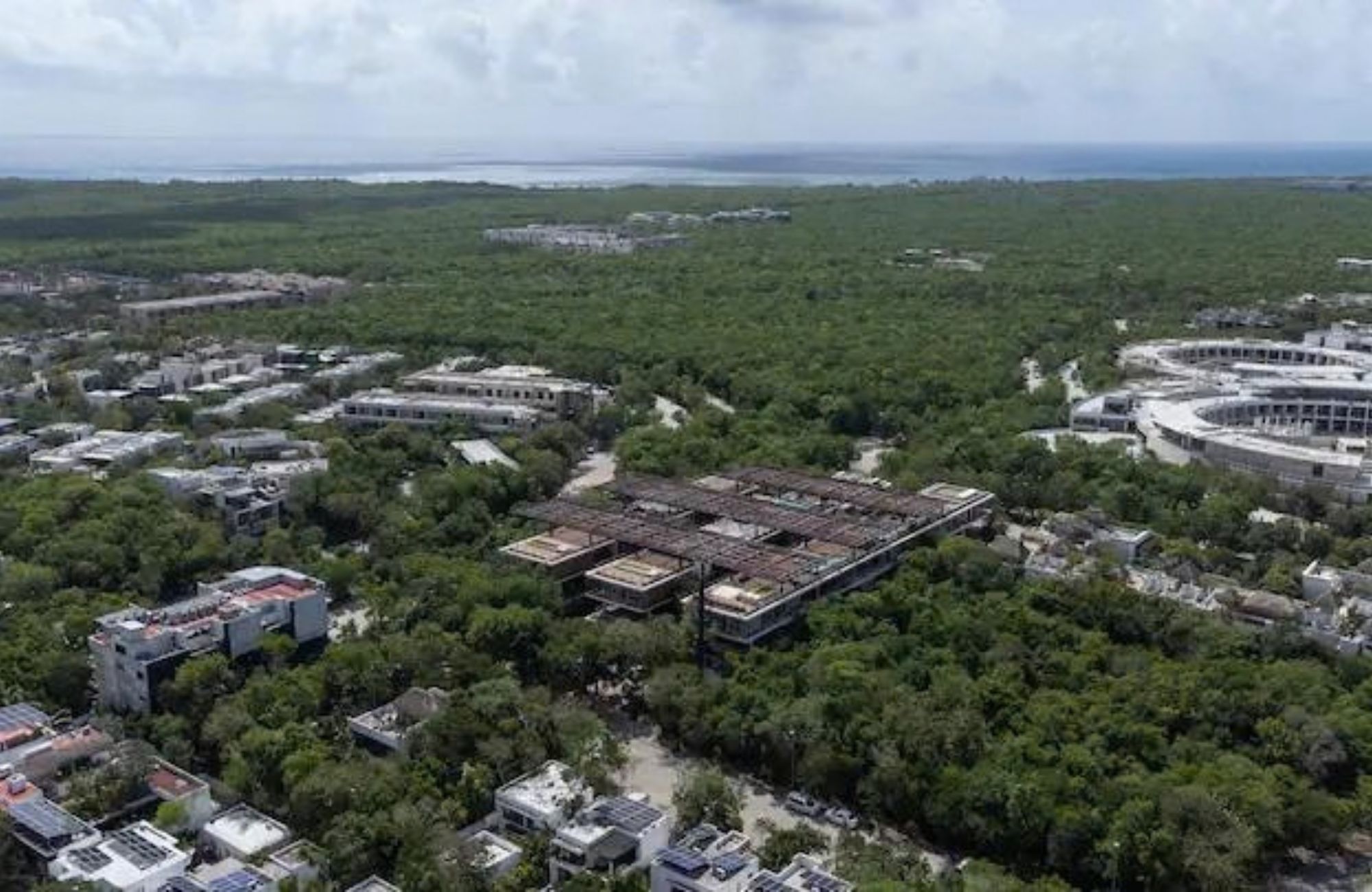 Condo with ocean view terrace, lock-off system, and pool, for sale, Tankah, Tulum.