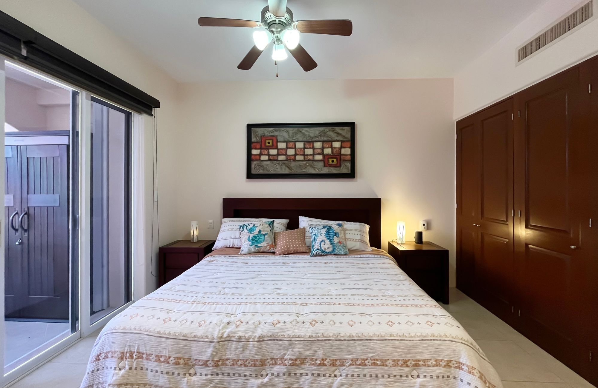 Apartment with double terrace and jacuzzi for sale, Downtown, Playa del Carmen.