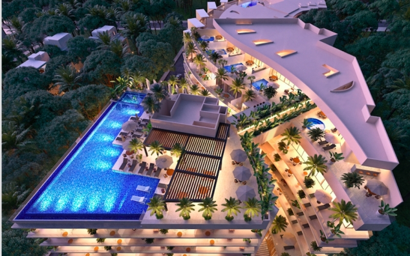 Luxury condominium one block from the beach , rooftop terrace with oceanview