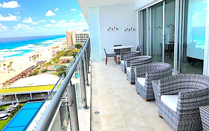 Departamento 4 recamaras frente al mar venta en Emerald Cancun