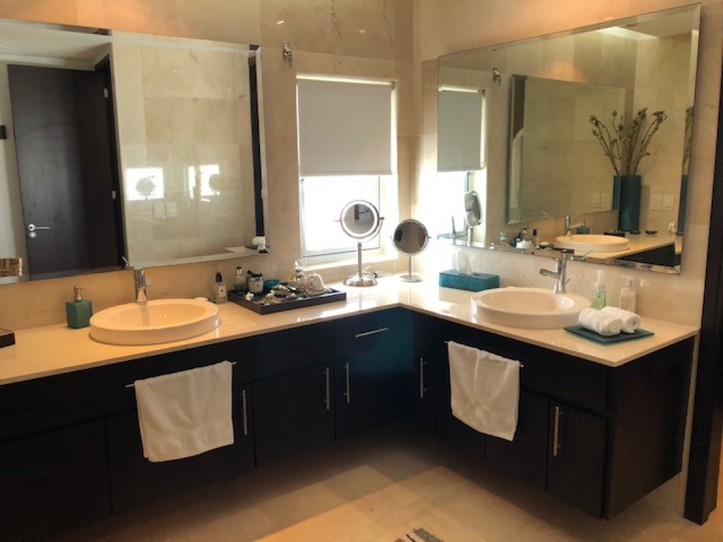 Lujoso departamento frente al mar, Residencial Las Olas, Zona Hotelera, Canc&uacute;n