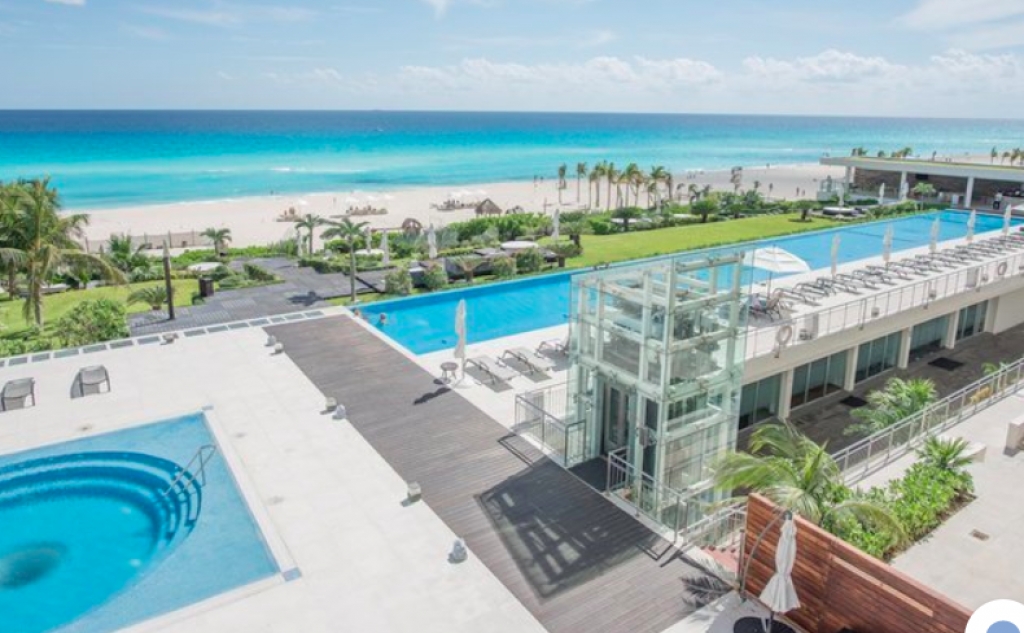 Lujoso departamento frente al mar, Residencial Las Olas, Zona Hotelera, Canc&uacute;n