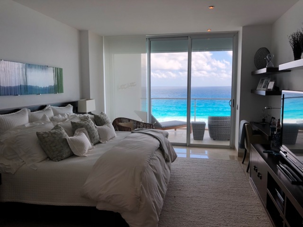 Lujoso departamento frente al mar, Residencial Las Olas, Zona Hotelera, Canc&uacute;n