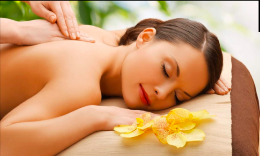 2 bedroom apartment with Gym, Pool and Jacuzzi for sale, Hotel Zone, Cancun.