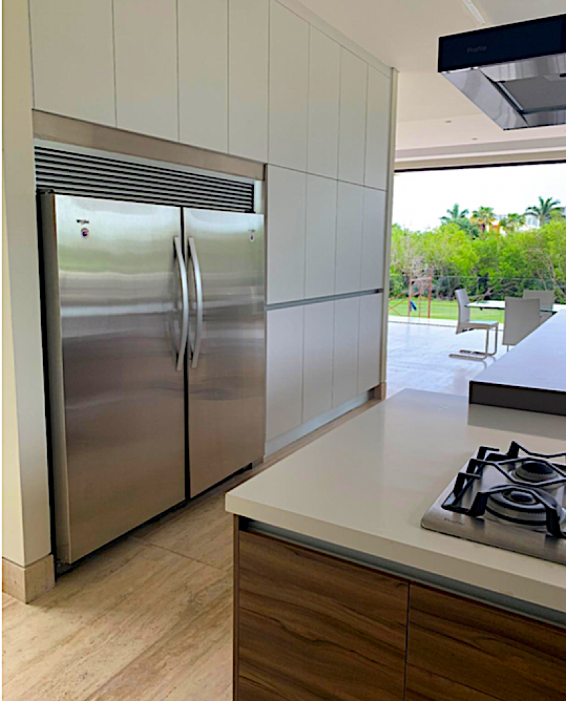 House with terrace and private pool, for sale, Puerto Canc&uacute;n, Canc&uacute;n