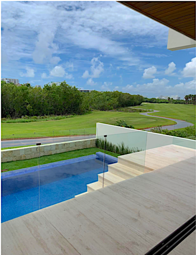 House with terrace and private pool, for sale, Puerto Canc&uacute;n, Canc&uacute;n