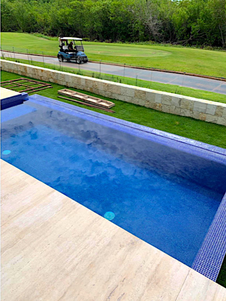 House with terrace and private pool, for sale, Puerto Canc&uacute;n, Canc&uacute;n