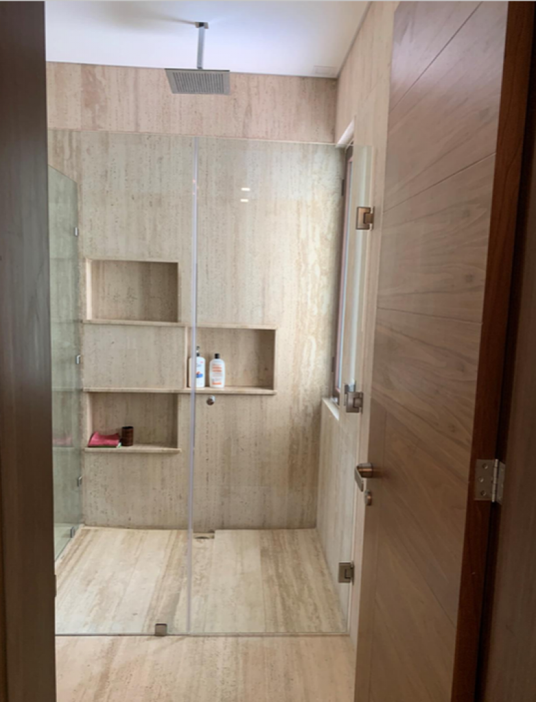 House with terrace and private pool, for sale, Puerto Canc&uacute;n, Canc&uacute;n