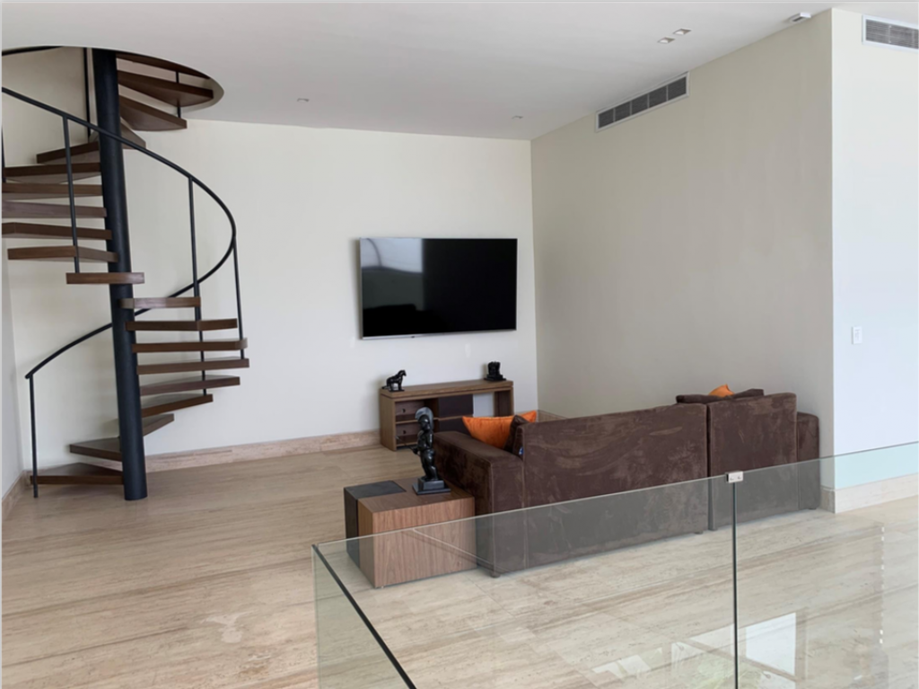 House with terrace and private pool, for sale, Puerto Canc&uacute;n, Canc&uacute;n