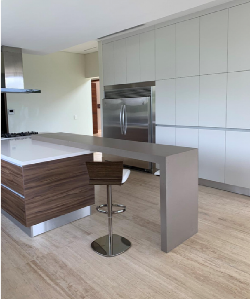 House with terrace and private pool, for sale, Puerto Canc&uacute;n, Canc&uacute;n