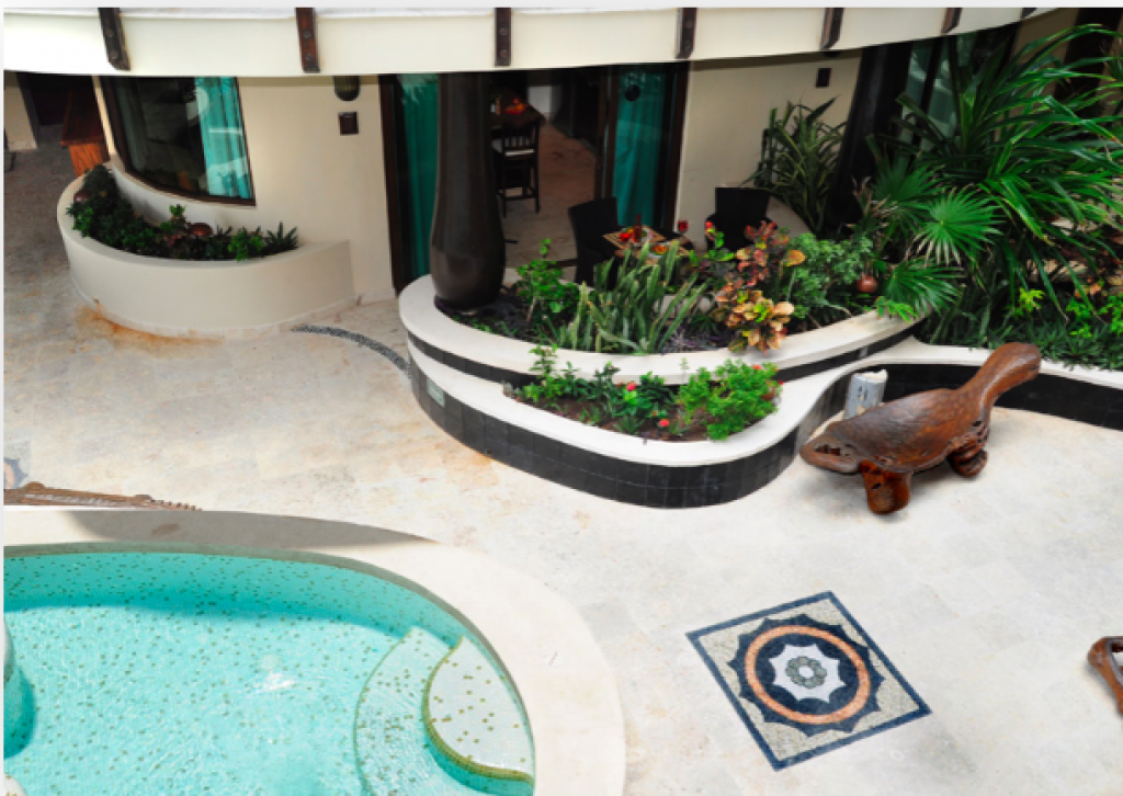 Condominium with private pool and garden, terrace, BBQ, for sale, Playacar, Playa del Carmen