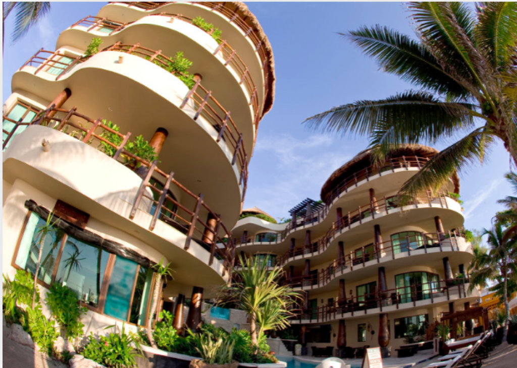 Condominium with private pool and garden, terrace, BBQ, for sale, Playacar, Playa del Carmen