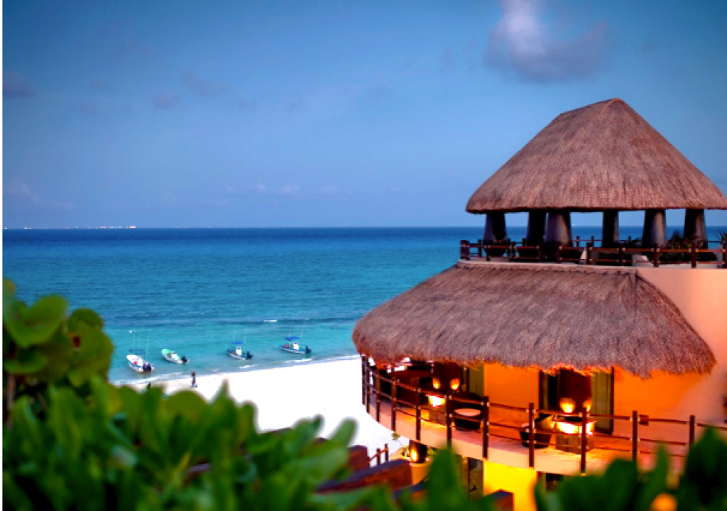 Condominium with private pool and garden, terrace, BBQ, for sale, Playacar, Playa del Carmen