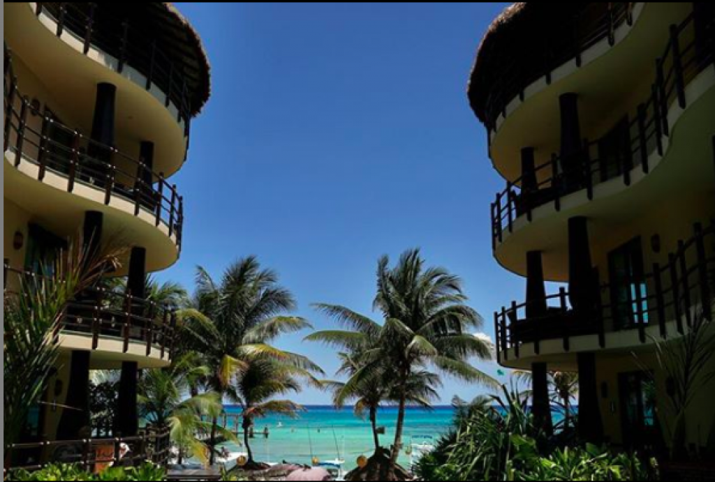 Condominium with private pool and garden, terrace, BBQ, for sale, Playacar, Playa del Carmen