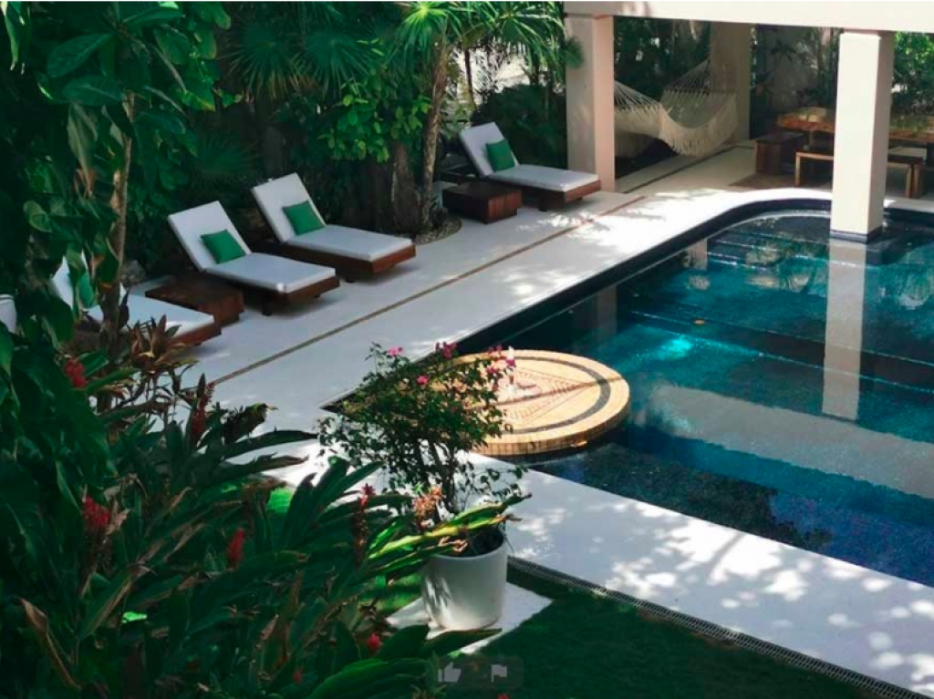 Luxury villa, 5 bedrooms, private pool water front, resort-style amenities,&nbsp; gated community with golf course and access to the sea