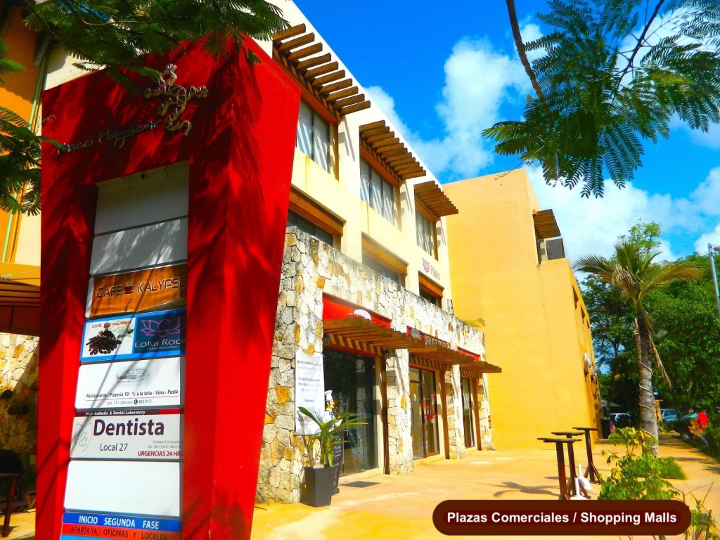 Luxury villa, 5 bedrooms, private pool water front, resort-style amenities,&nbsp; gated community with golf course and access to the sea