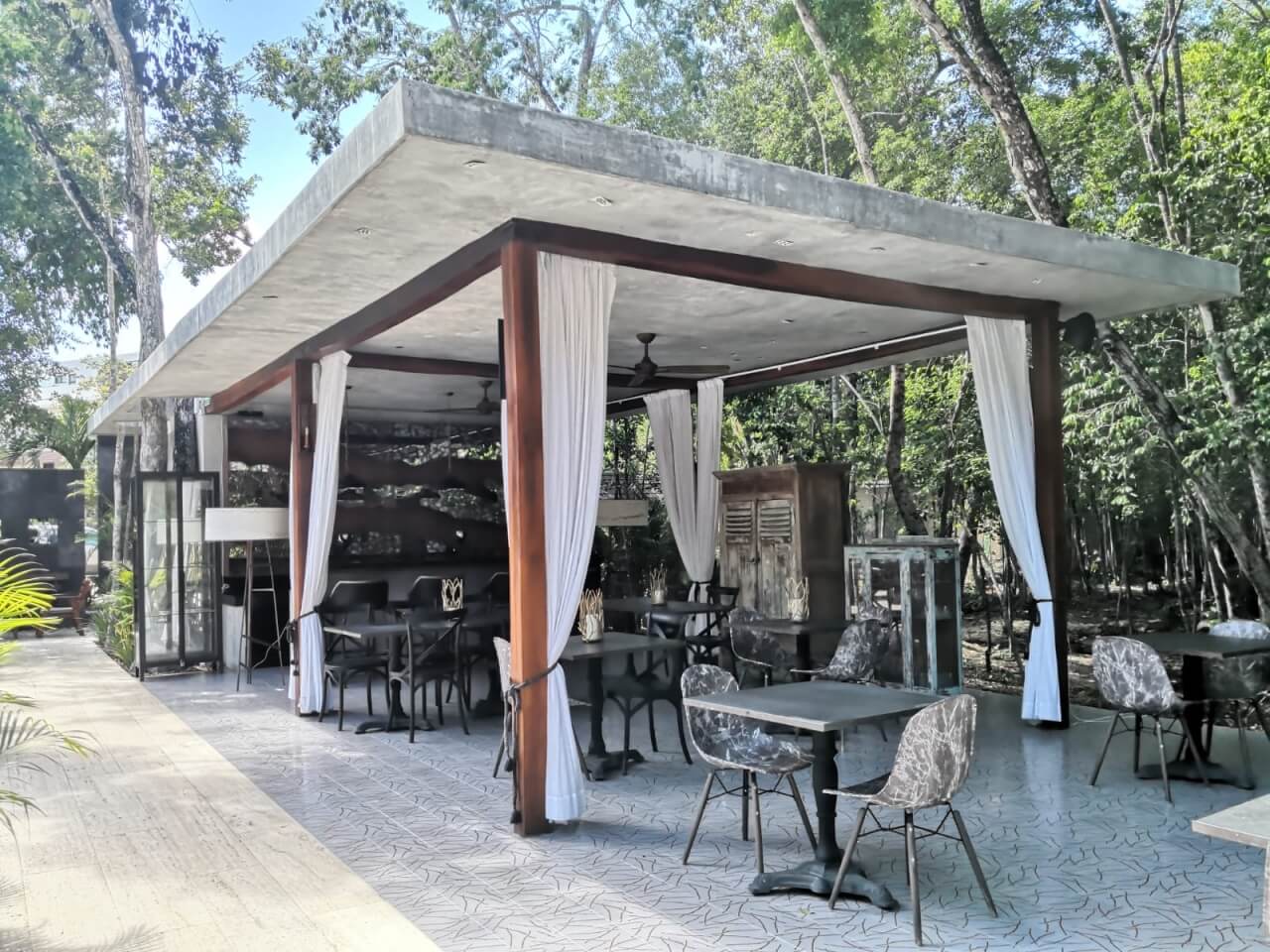 Condominio con alberca privada, roof top comun vista al mar, venta, Region 8, Tulum.