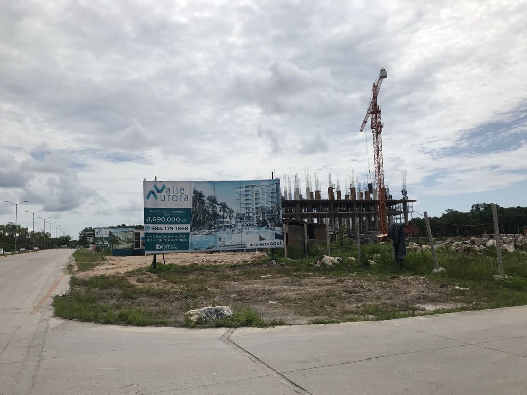 Terreno en esquina, ejidal con orden de ocupaci&oacute;n, uso de suelo mixto industrial-residencial, en el
