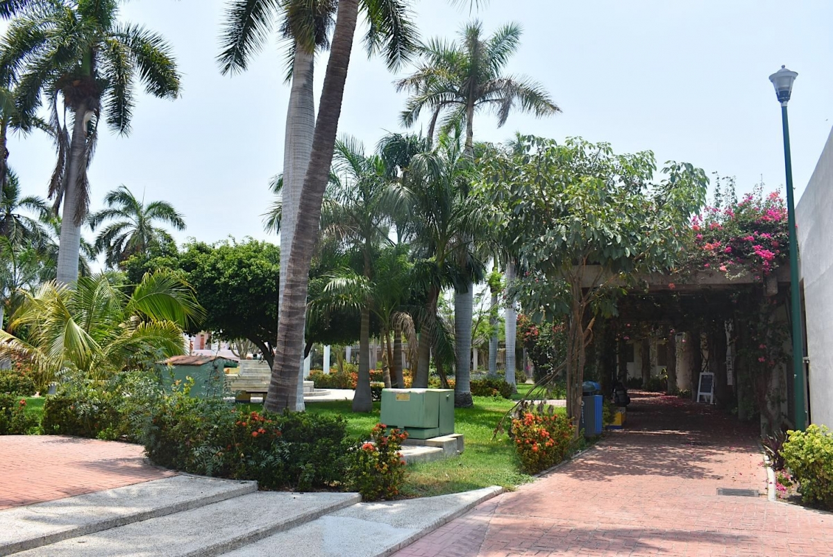 Terreno uso de suelo tur&iacute;stico hotelero a 300 metros de la playa, Bahia Chahue, en venta, Huatulco,