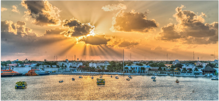 Building with 3 apartments for sale in Cozumel, Avenue 65. in INVIQROO neighborhood,