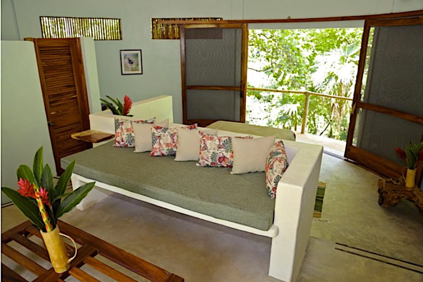 Hotel boutique en el bosque,  ecol&oacute;gico, 4 suites a la orilla de peque&ntilde;o rio, cerca