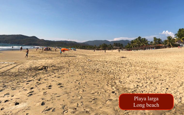 Terreno con vista a la Bah&iacute;a,  uso de suelo tur&iacute;stico - Residencial a 800 metros de la playa en vent