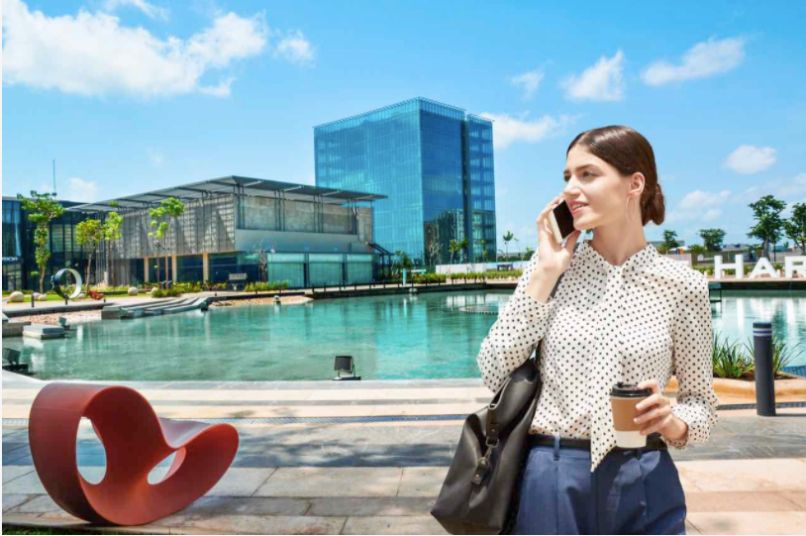 Oficina en Edificio moderno certificaci&oacute;n LEED 125 m2, rodeado de &aacute;reas verdes, lagos y centro comer