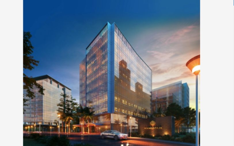 Oficina en Edificio con certificaci&oacute;n LEED 683 m2, rodeado de &aacute;reas verdes, lagos y centro comercial