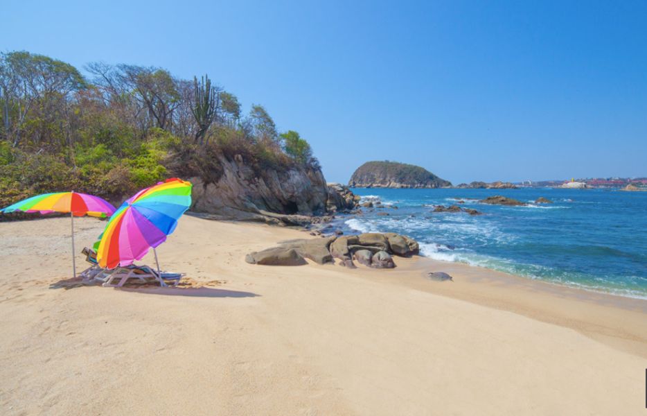 Hotel boutique frente al mar 17 habitaciones, vistas al mar y la monta&ntilde;a, en venta, Huatulco.