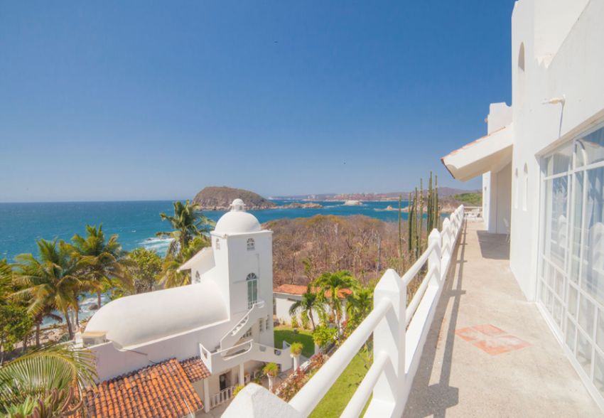 Hotel boutique frente al mar 17 habitaciones, vistas al mar y la monta&ntilde;a, en venta, Huatulco.