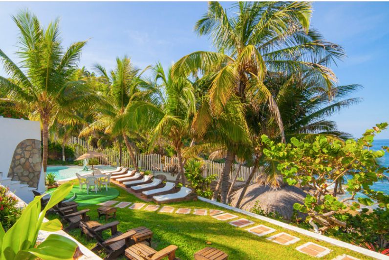 Hotel boutique frente al mar 17 habitaciones, vistas al mar y la monta&ntilde;a, en venta, Huatulco.