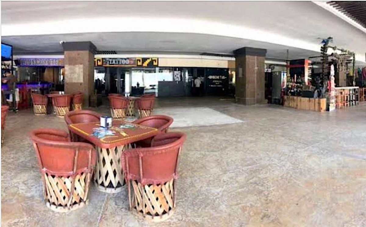 Local comercial a pasos del mar en venta en Zona Playa Mamita&rsquo;s en Playa del Carmen.