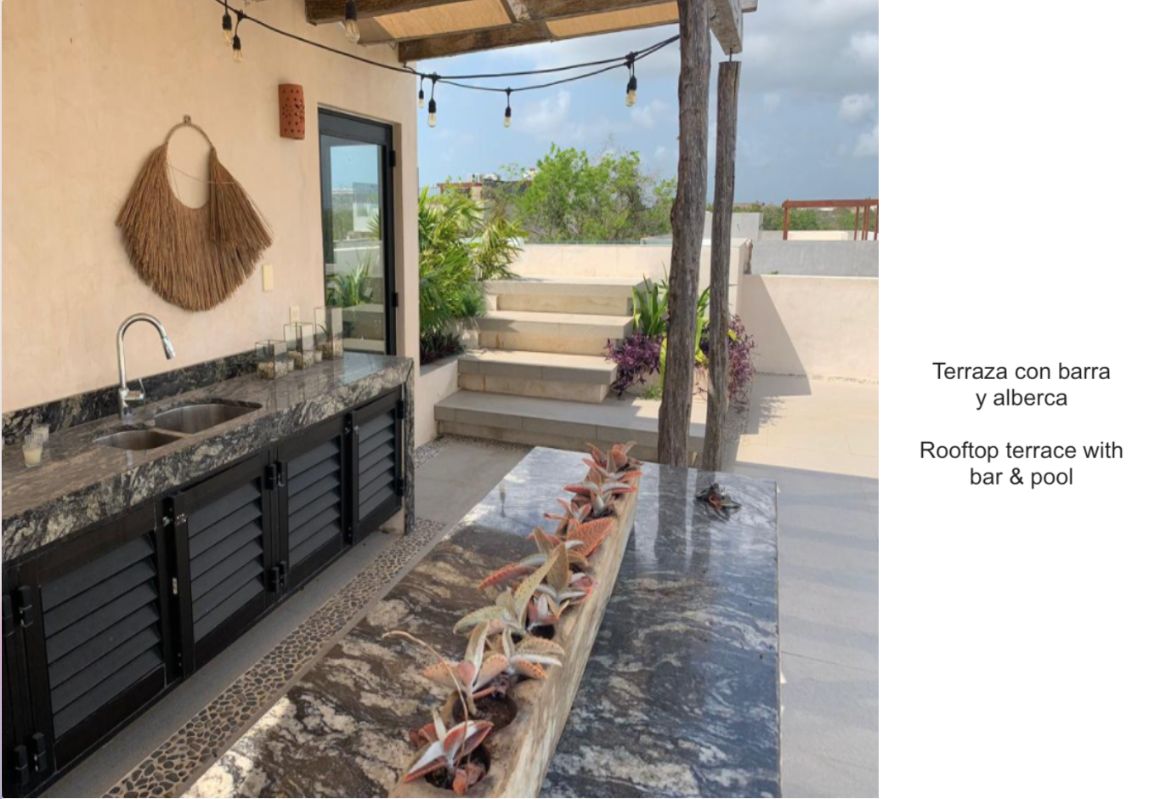 Edificio en esquina, uso de suelo mixto, con restaurante (patente para alcohol) y 3 departamentos, e