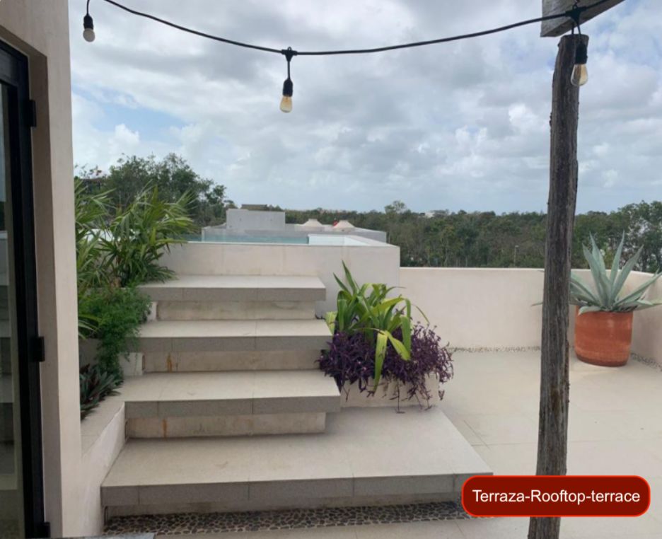 Edificio en esquina, uso de suelo mixto, con restaurante (patente para alcohol) y 3 departamentos, e