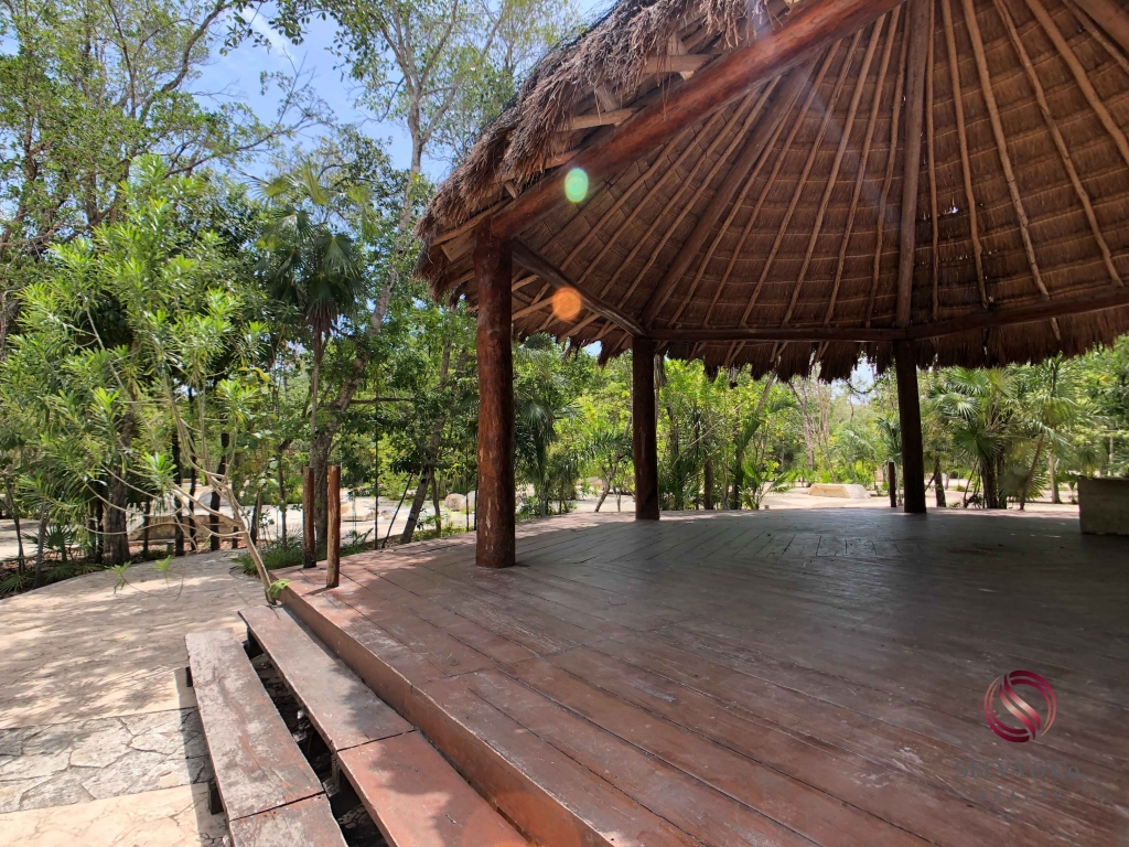 Terreno multifamiliar para desarrollo en Aldea Zama