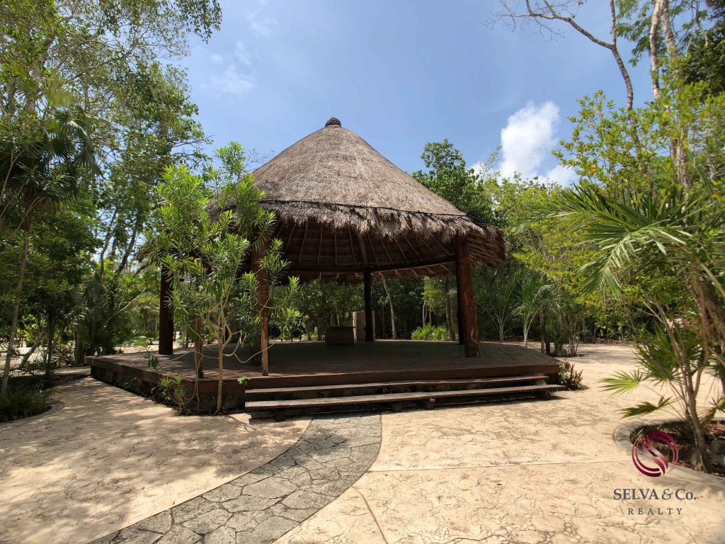 Terreno multifamiliar para desarrollo en Aldea Zama