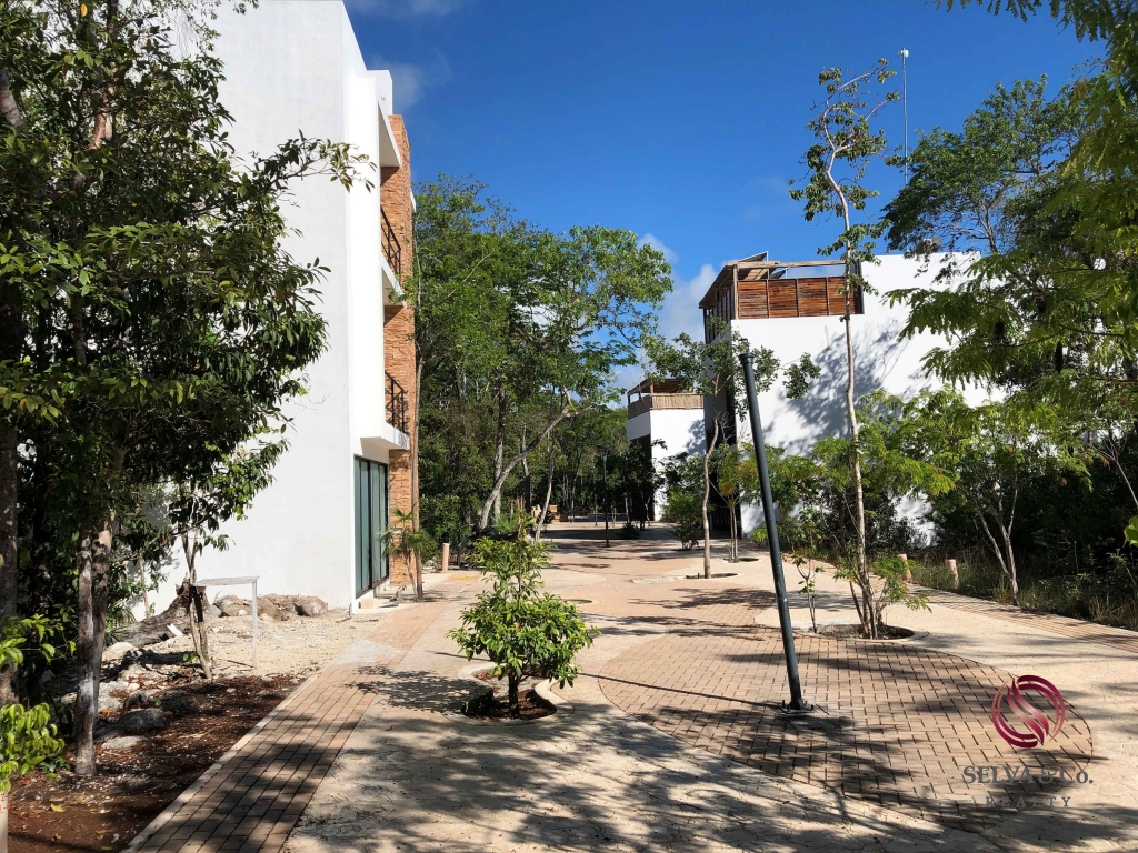 Terreno multifamiliar para desarrollo en Aldea Zama