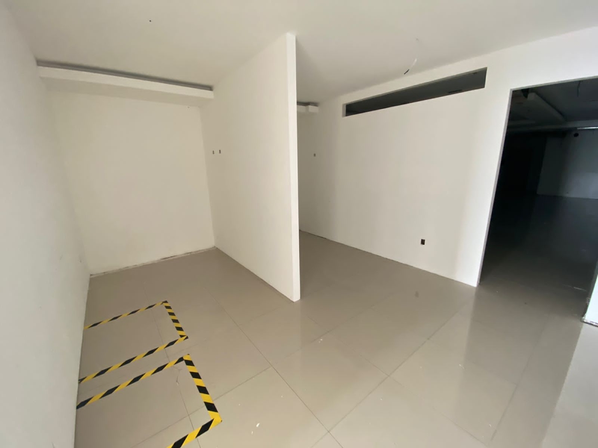 Local PRECIO REDUCIDO con vista al mar- sobre el Malec&oacute;n de Cozumel, en renta.