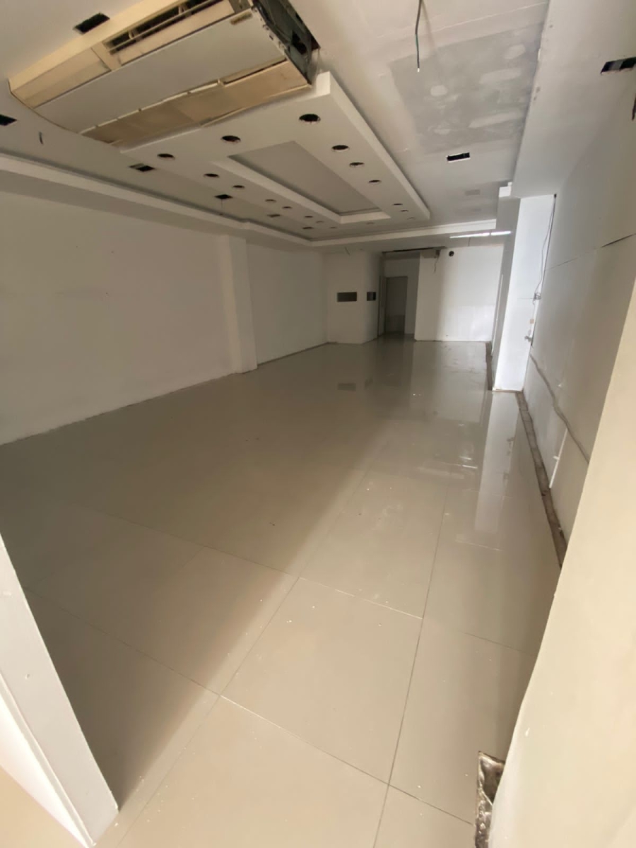 Local PRECIO REDUCIDO con vista al mar- sobre el Malec&oacute;n de Cozumel, en renta.