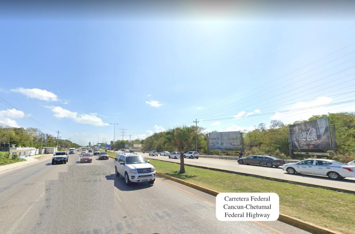 Terreno uso de suelo mixto (residencial-comercial), sobre Carretera Federal, 5 minutos de la playa,