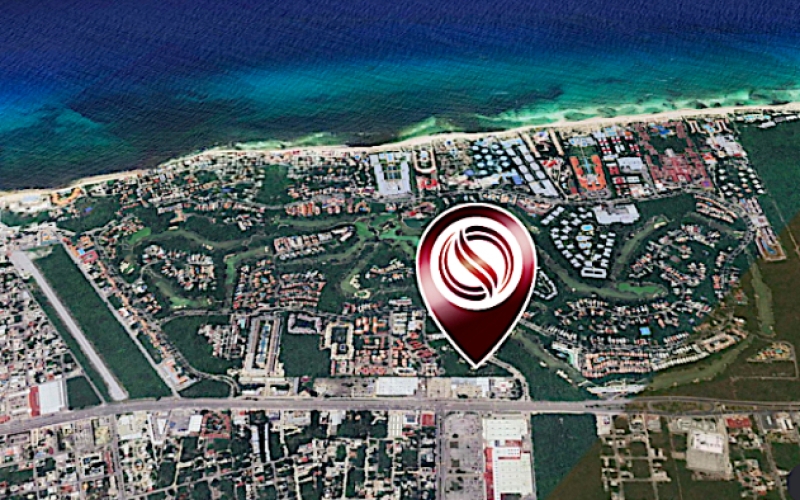 Terreno uso de suelo mixto area com&uacute;n con alberca, en residencial con campo de golf y acceso a club