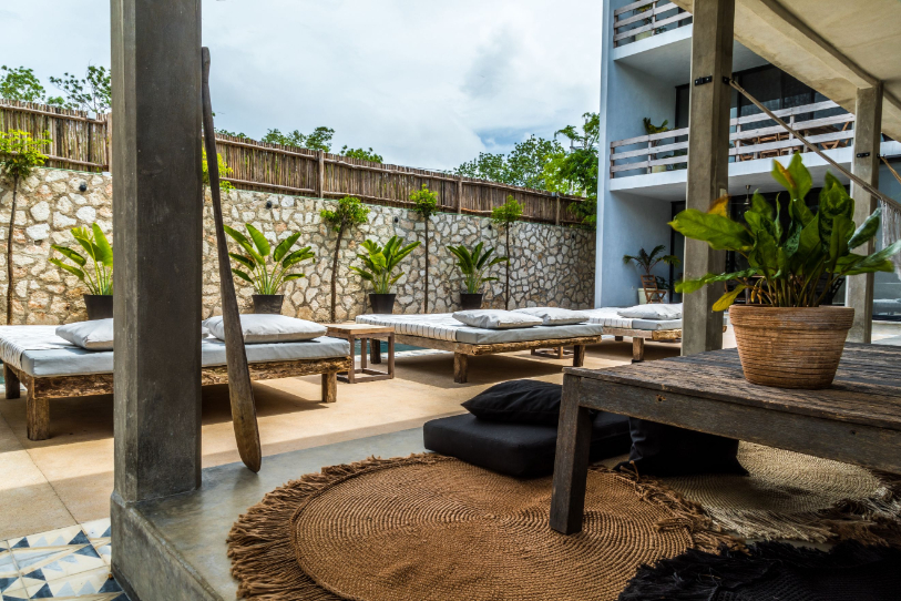 Edificio de 6 departamentos, 12 habitaciones, en pre-construccion, venta Tulum. 4,6 km de la zona ho