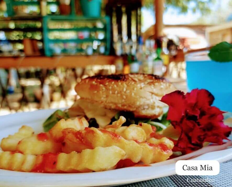 Terreno para desarrollador a 9 minutos de Playa Cuatunalco, 15 minutos del Aeropuerto de Huatulco.