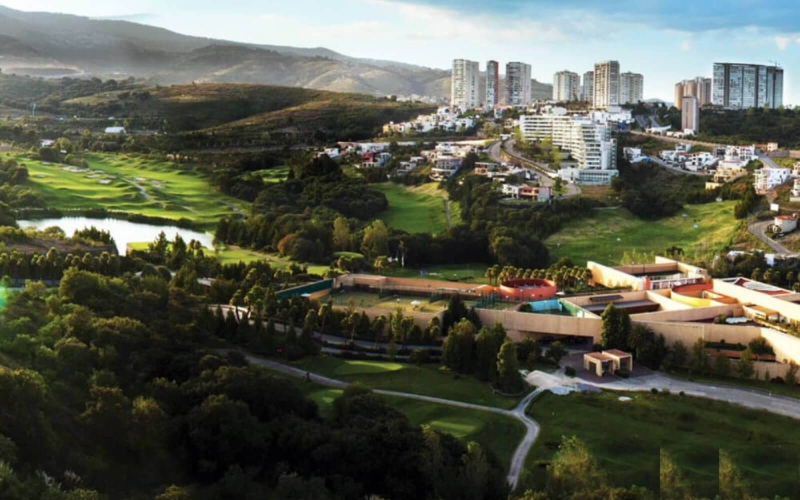 Macrolote en residencial con campo de golf, Indivisos:60 venta Estado de Mexico