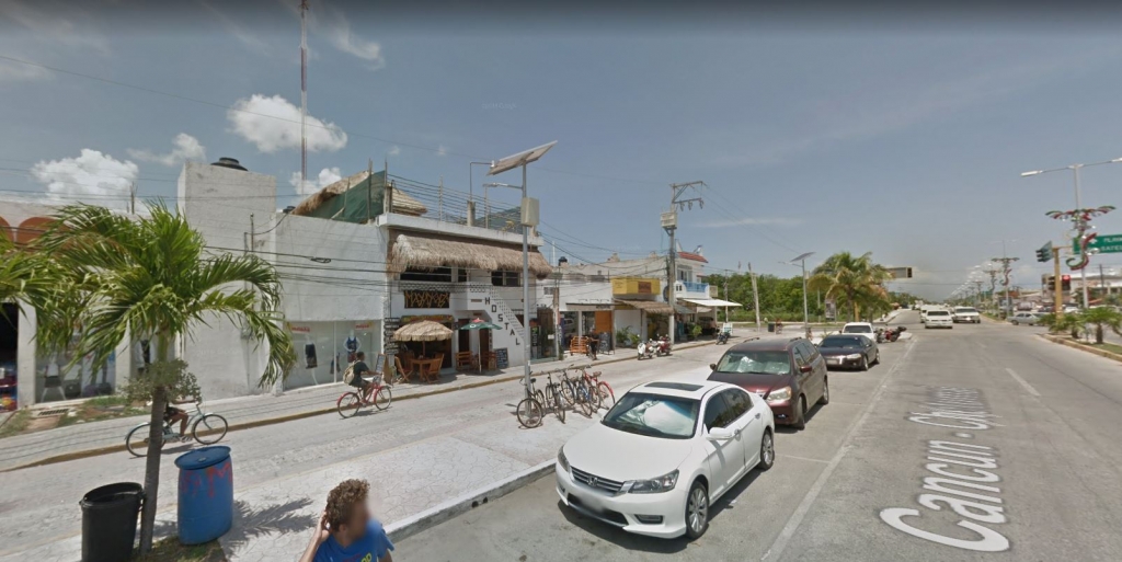 Lote Comercial dentro de la ciudad de Tulum, sobre la Carretera Tulum Oriente.